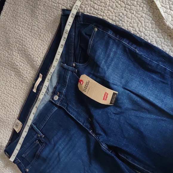 NWT Levi's 24W Classic Straight Jeans - Picture 9 of 16